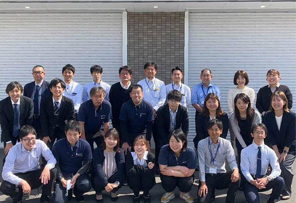 株式会社ヤマシタ堺営業所スタッフ集合イメージ